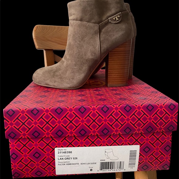 Tory Burch Fulton suede bootie - Picture 2 of 6